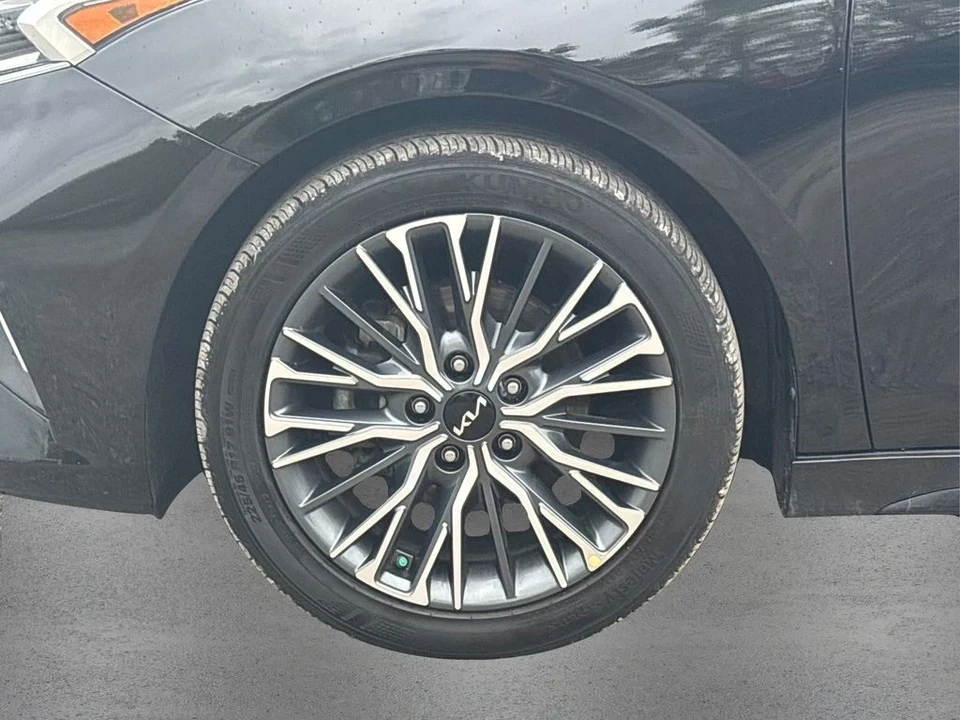 2023 Kia Forte - Image 12 of 12