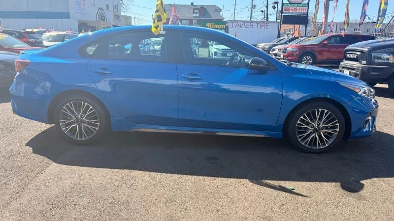 2023 Kia Forte - Image 11 of 12