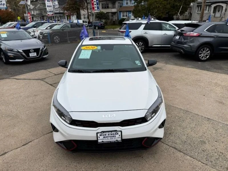 2023 Kia Forte - Image 4 of 12