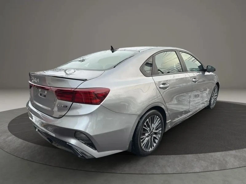 2023 Kia Forte - Image 5 of 12