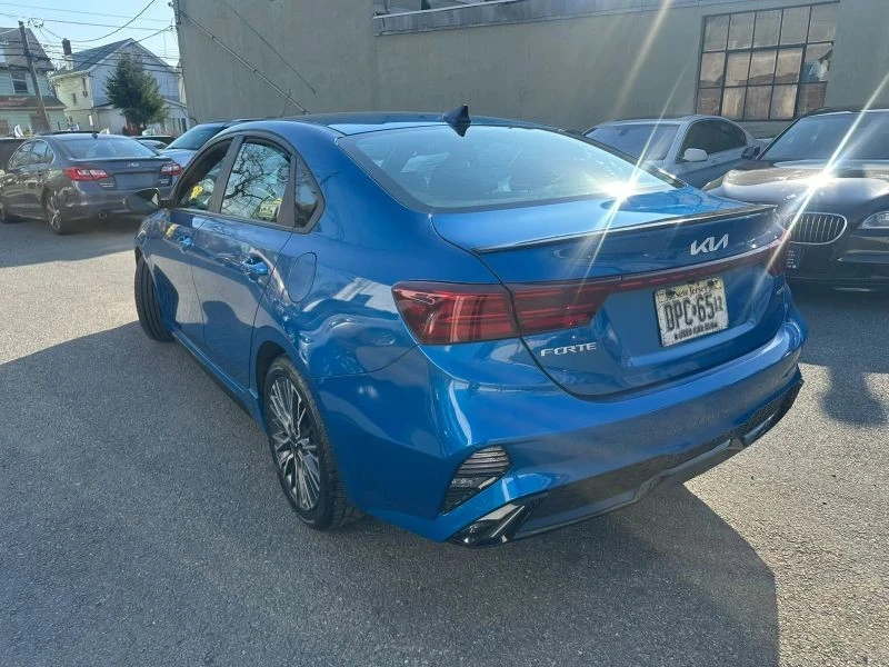 2023 Kia Forte - Image 8 of 12