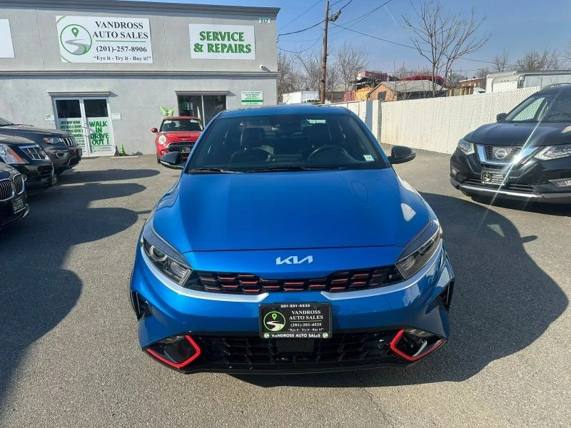 2023 Kia Forte - Image 3 of 12
