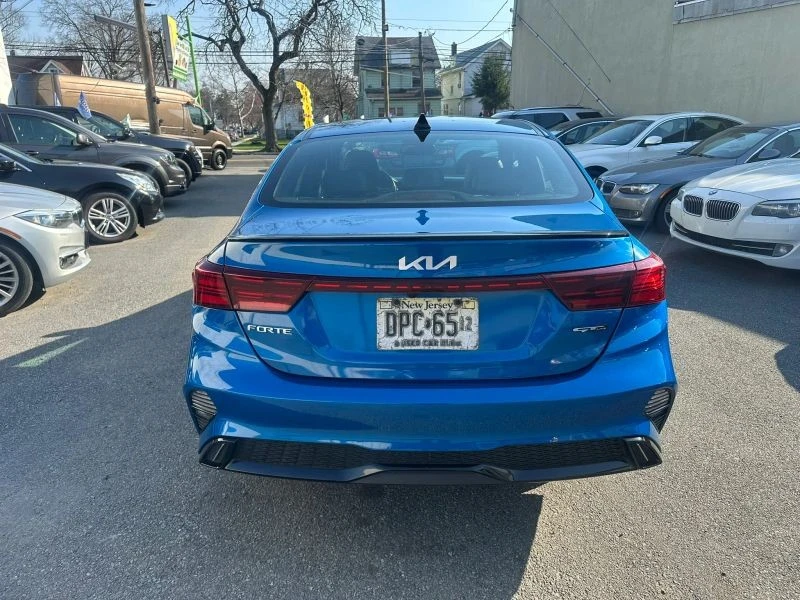 2023 Kia Forte - Image 7 of 12