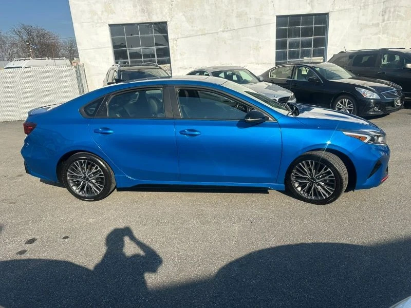 2023 Kia Forte - Image 5 of 12