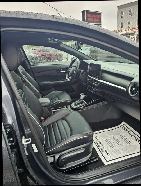 2023 Kia Forte - Image 8 of 12