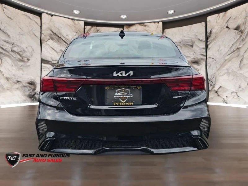 2023 Kia Forte - Image 7 of 12