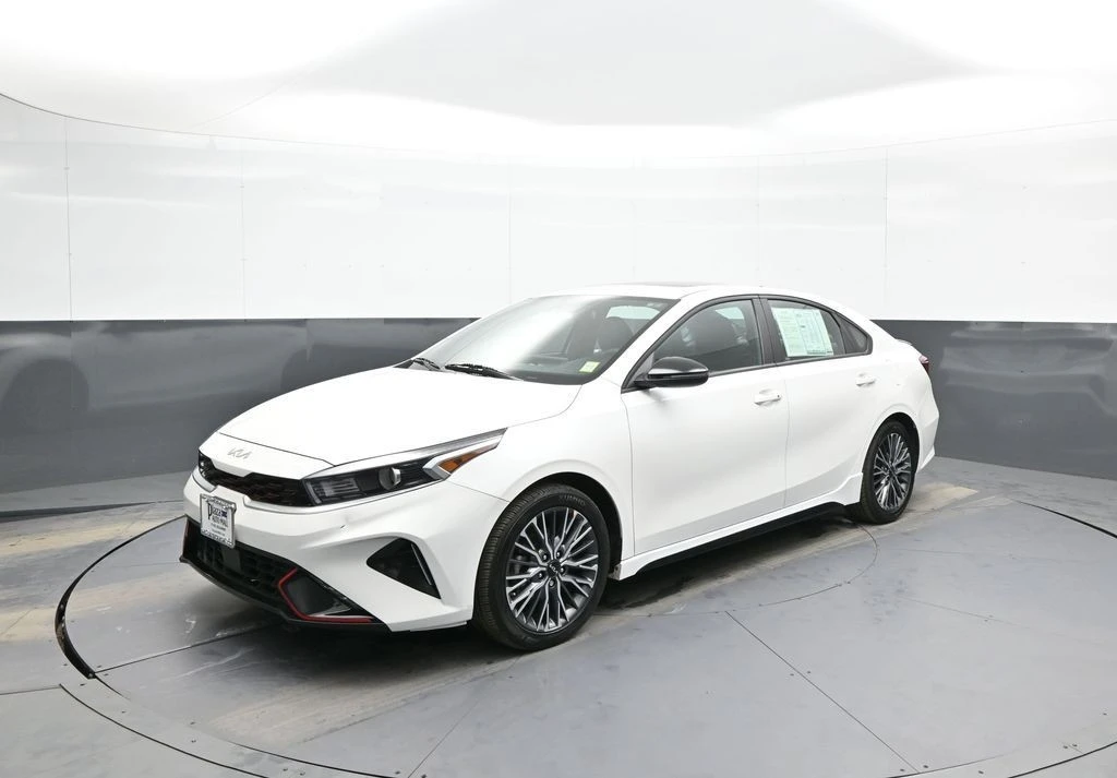 2023 Kia Forte - Image 10 of 12