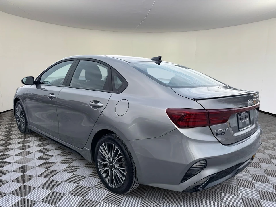 2023 Kia Forte - Image 8 of 21
