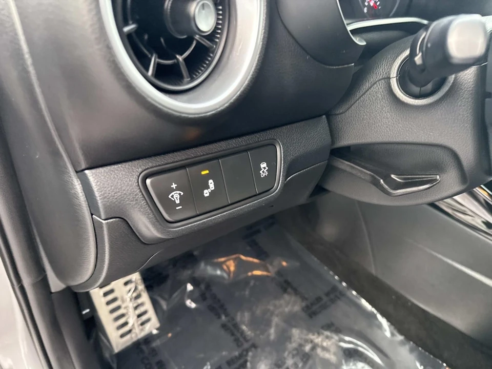 2023 Kia Forte - Image 21 of 21
