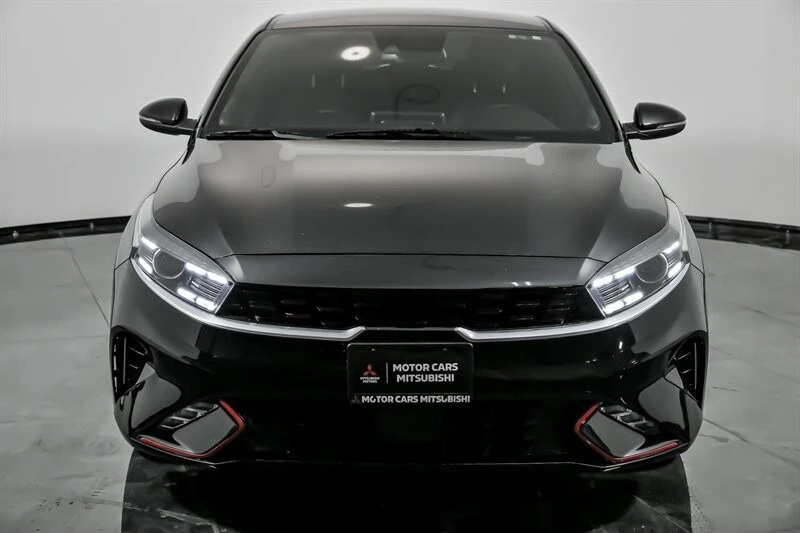2023 Kia Forte - Image 4 of 21