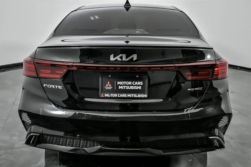 2023 Kia Forte - Image 10 of 21