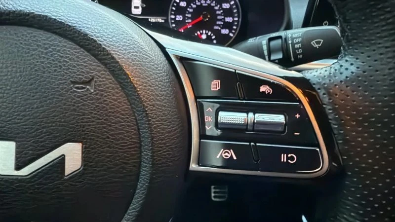 2023 Kia Forte - Image 11 of 12
