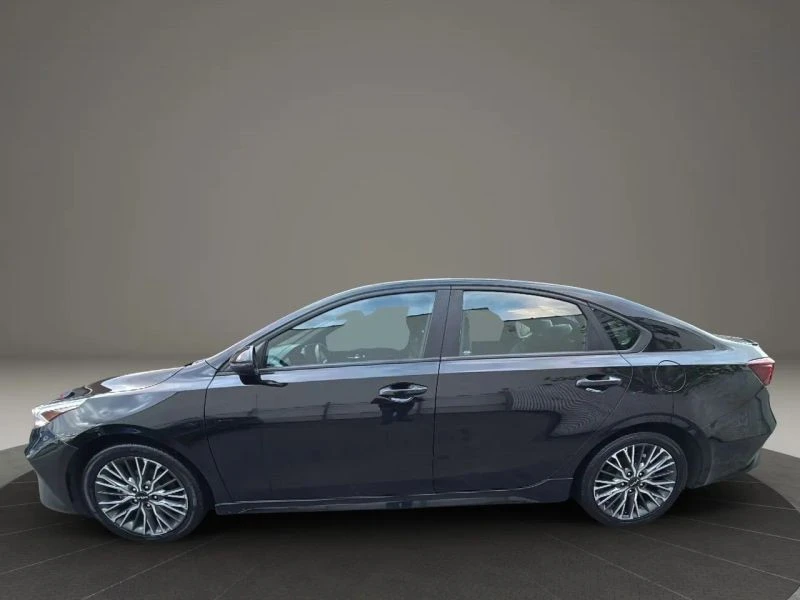 2023 Kia Forte - Image 8 of 12