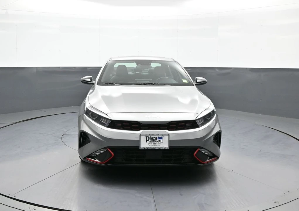 2023 Kia Forte - Image 2 of 12
