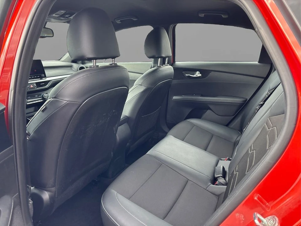 2023 Kia Forte - Image 10 of 12