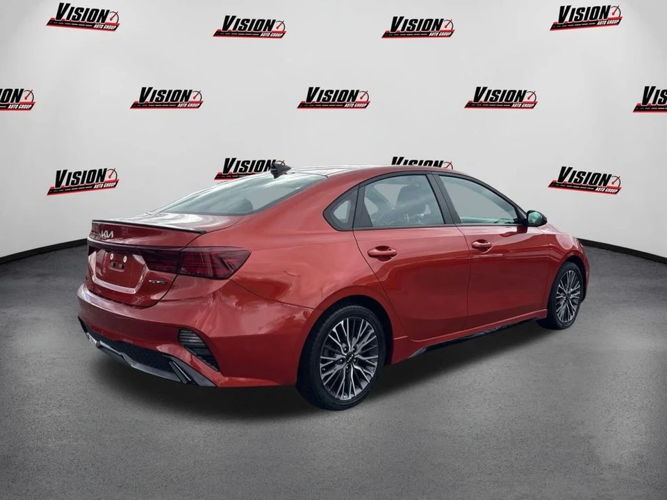 2023 Kia Forte - Image 5 of 12