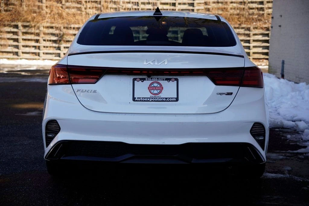 2023 Kia Forte - Image 6 of 12