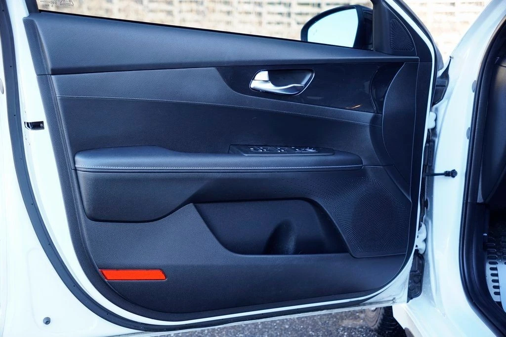 2023 Kia Forte - Image 12 of 12