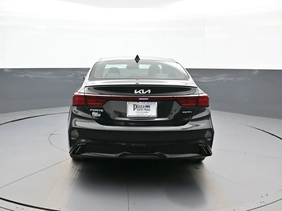 2023 Kia Forte - Image 7 of 12