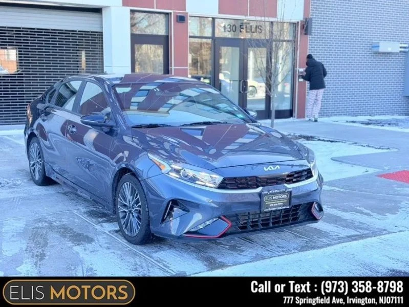 2023 Kia Forte - Image 3 of 12