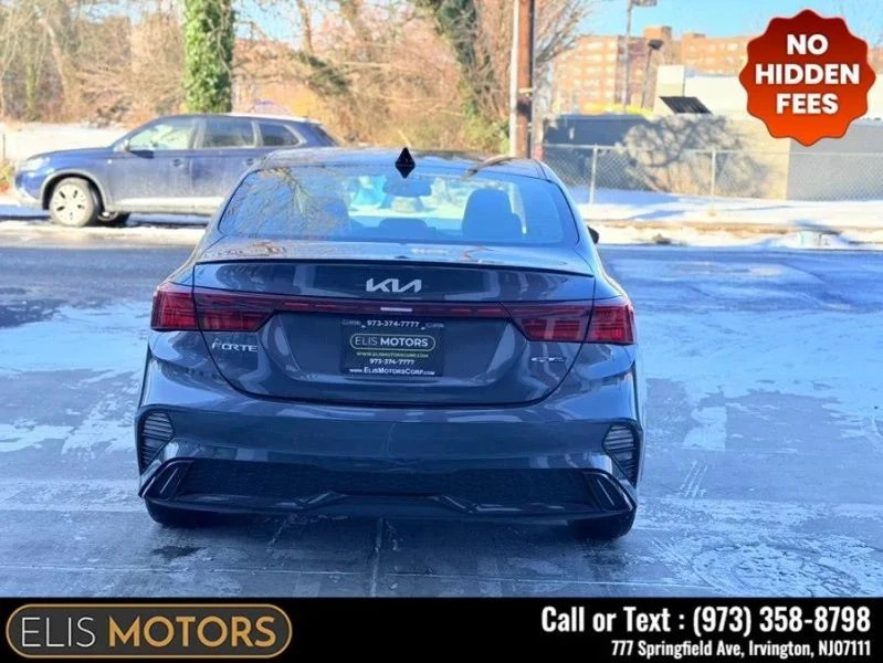 2023 Kia Forte - Image 5 of 12