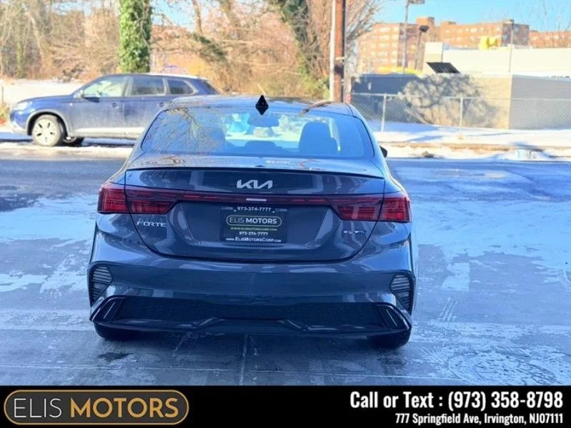 2023 Kia Forte - Image 5 of 12