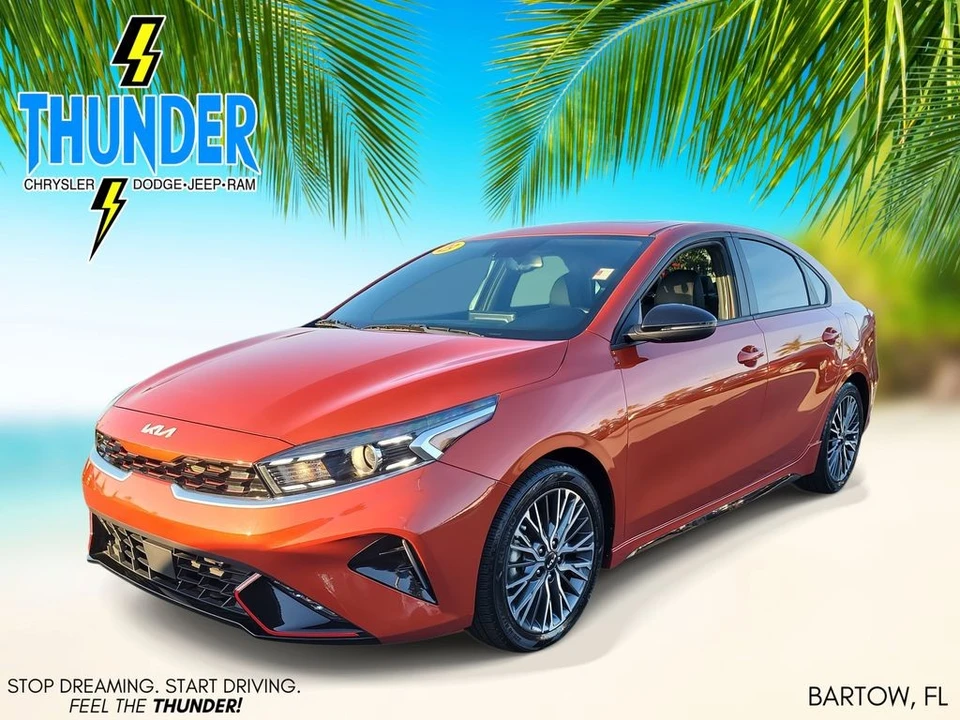 2023 Kia Forte - Image 2 of 12