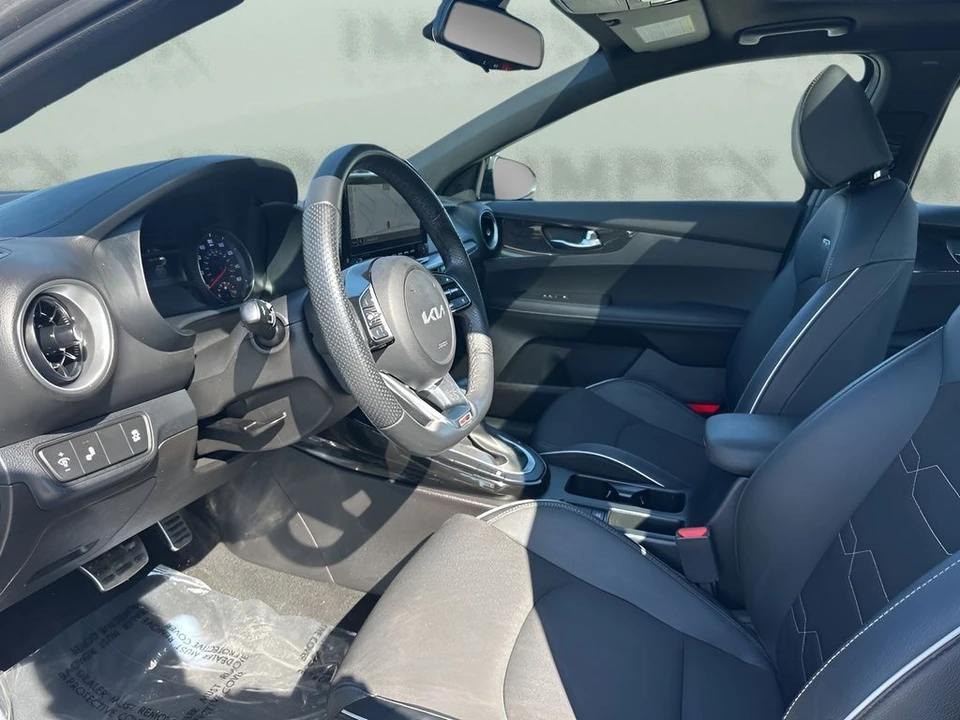 2023 Kia Forte - Image 9 of 12