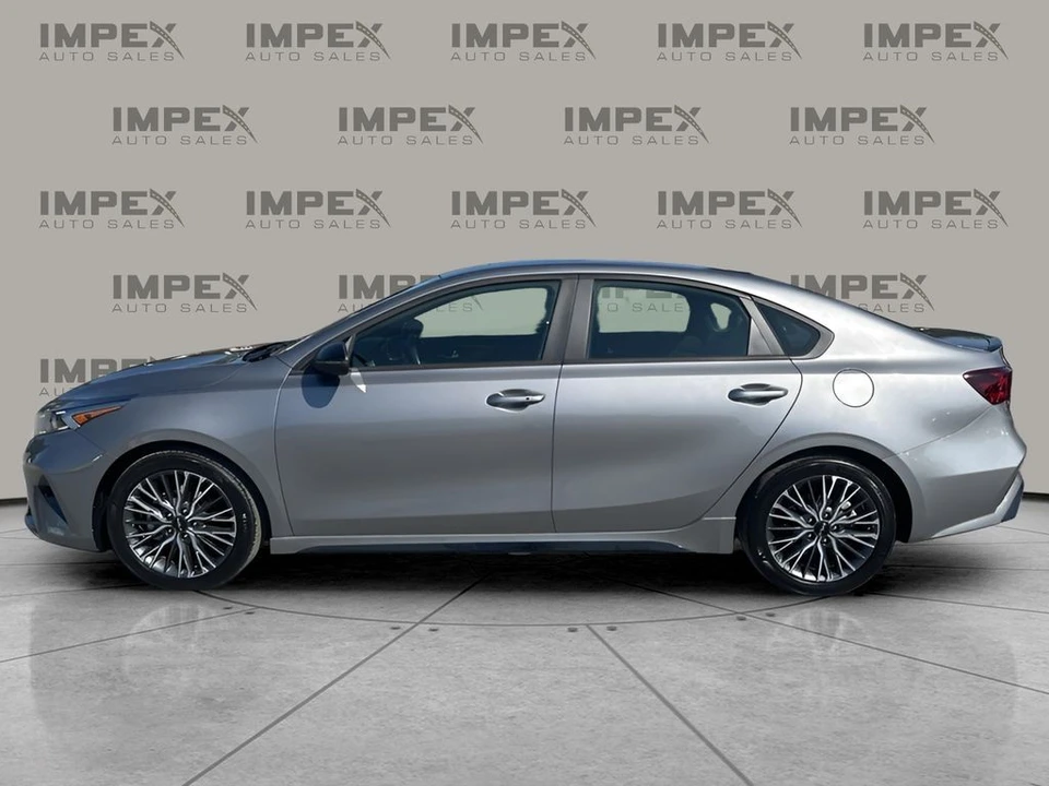 2023 Kia Forte - Image 2 of 12