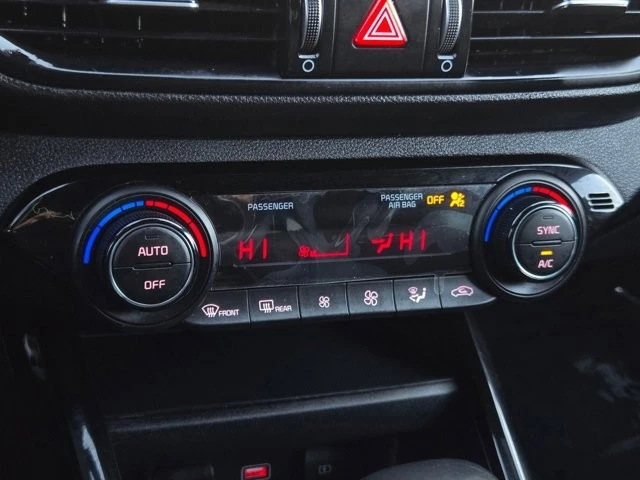 2023 Kia Forte - Image 18 of 21