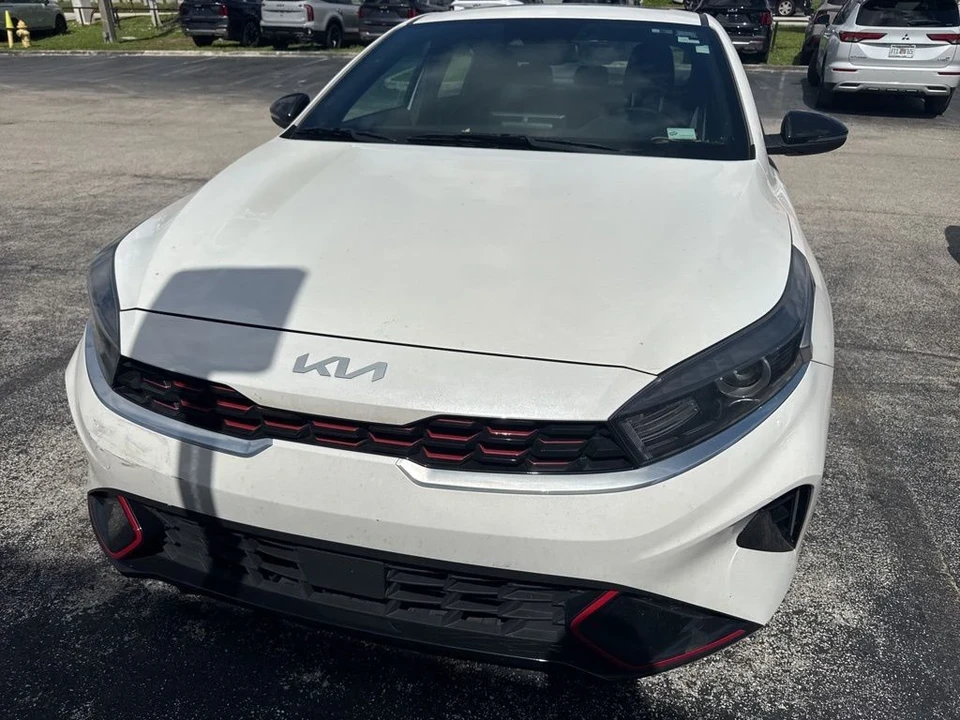 2023 Kia Forte - Image 2 of 7