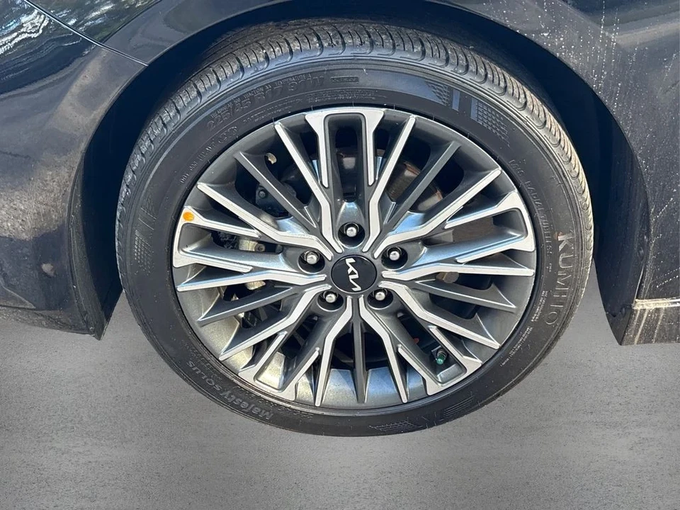 2023 Kia Forte - Image 12 of 12
