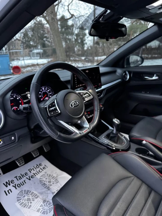 2023 Kia Forte - Image 10 of 19