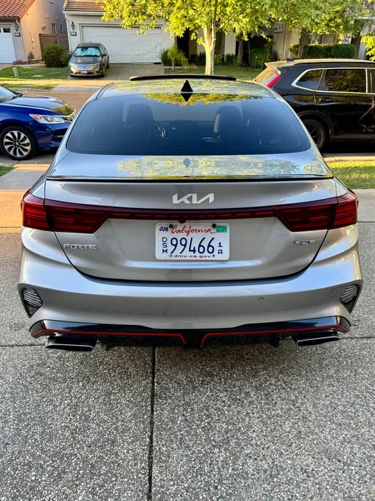 2023 Kia Forte - Image 5 of 15