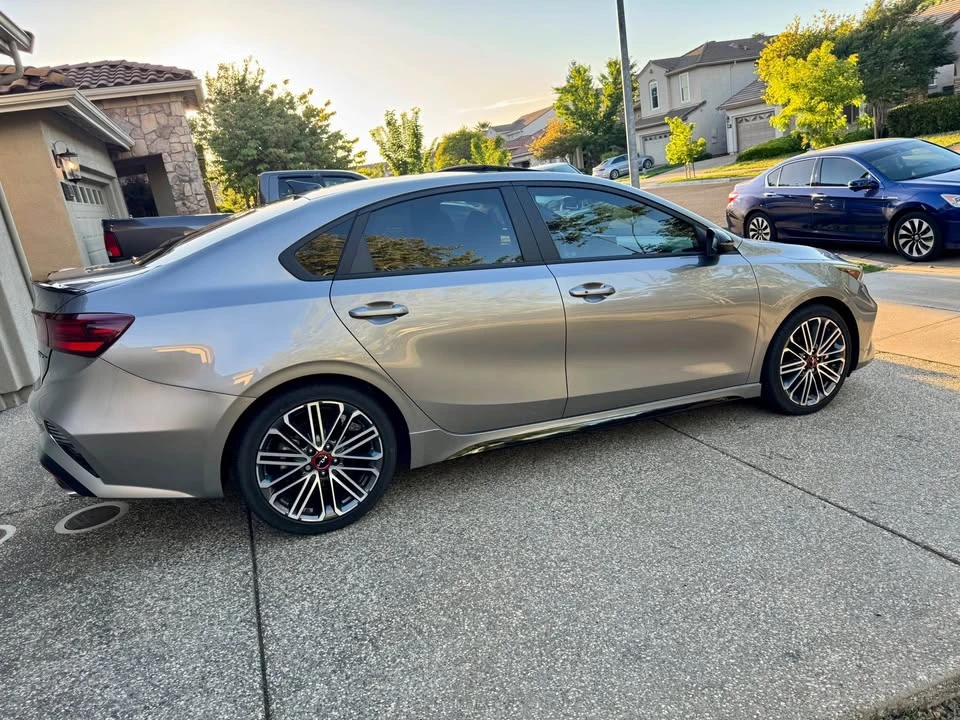 2023 Kia Forte - Image 3 of 15