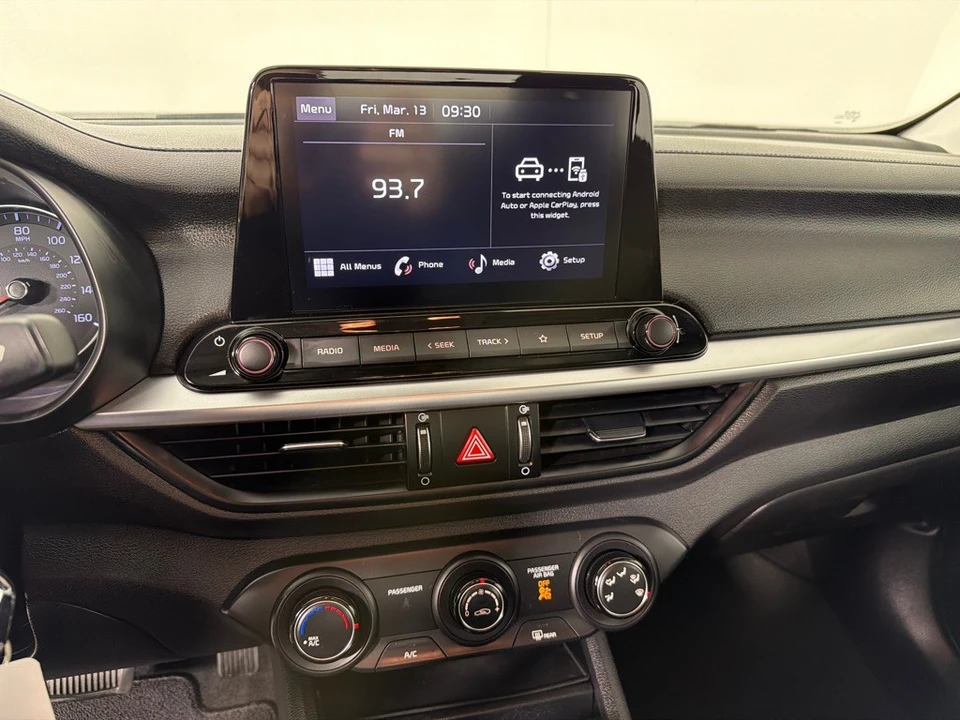 2023 Kia Forte - Image 17 of 21