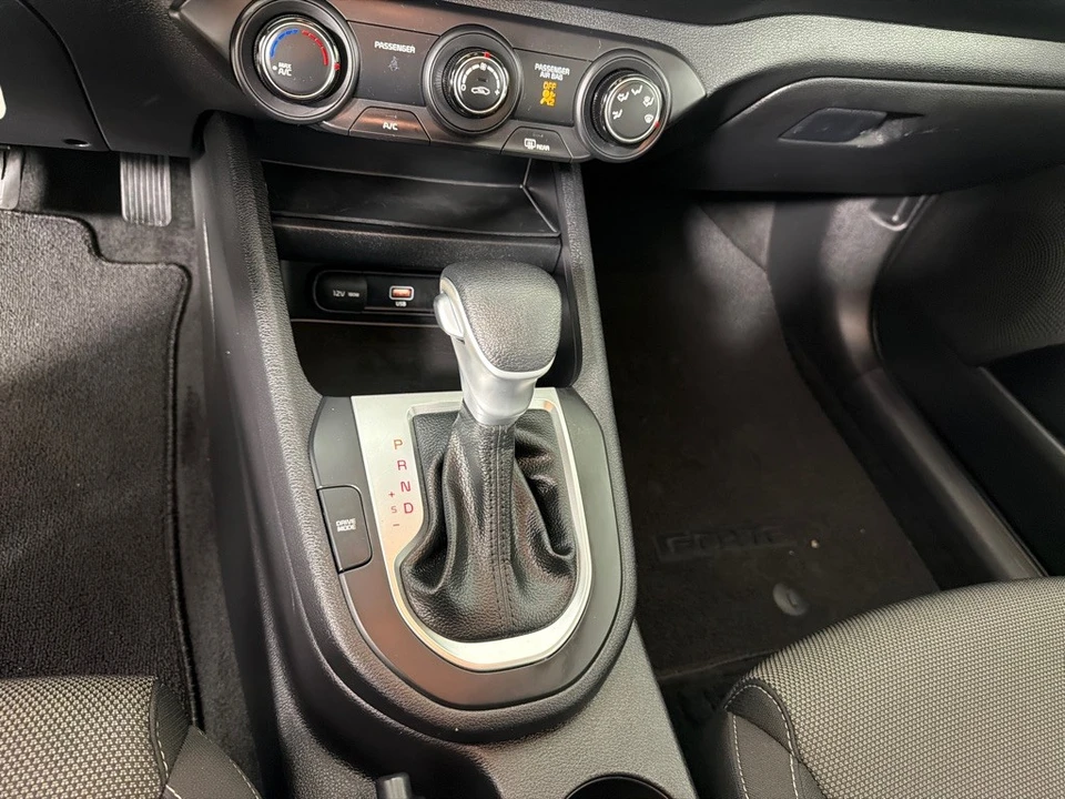 2023 Kia Forte - Image 19 of 21