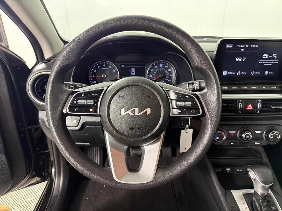 2023 Kia Forte - Image 16 of 21