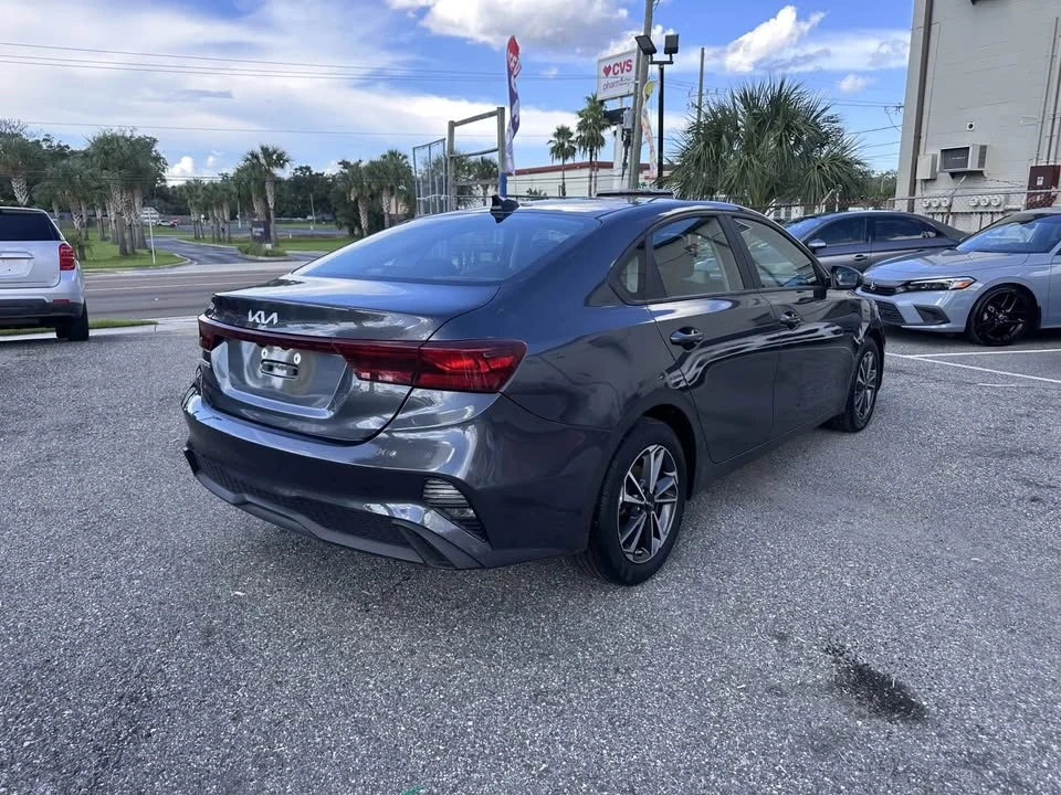 2023 Kia Forte - Image 16 of 19