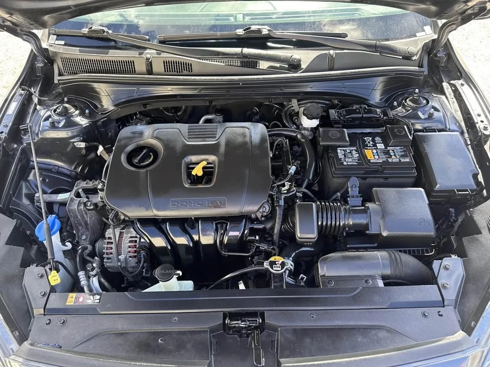 2023 Kia Forte - Image 9 of 19