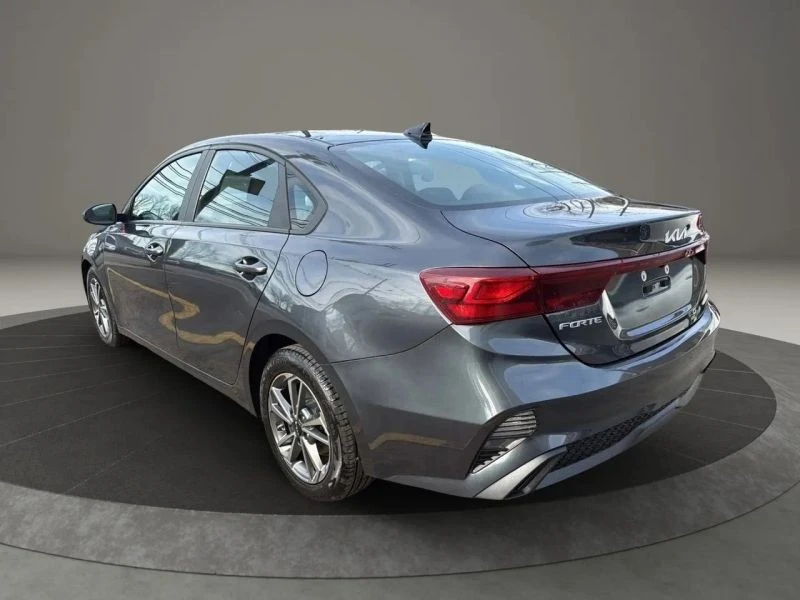 2023 Kia Forte - Image 7 of 12