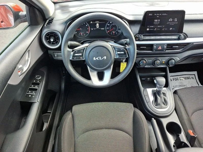 2023 Kia Forte - Image 11 of 12