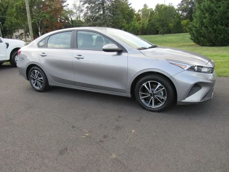 2023 Kia Forte - Image 12 of 12