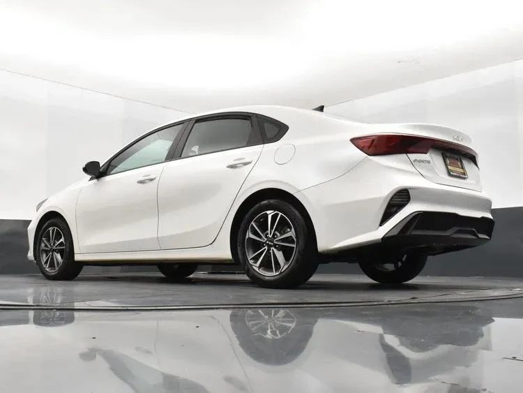 2023 Kia Forte - Image 12 of 12