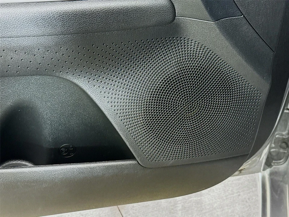 2023 Kia Forte - Image 18 of 21