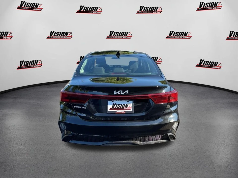 2023 Kia Forte - Image 6 of 12