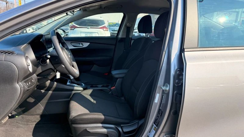 2023 Kia Forte - Image 12 of 12