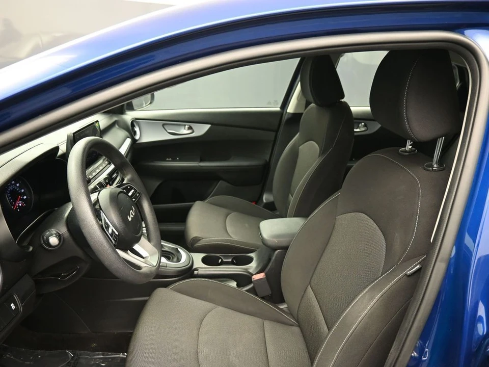 2023 Kia Forte - Image 18 of 21