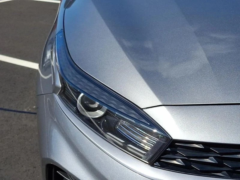 2023 Kia Forte - Image 10 of 12