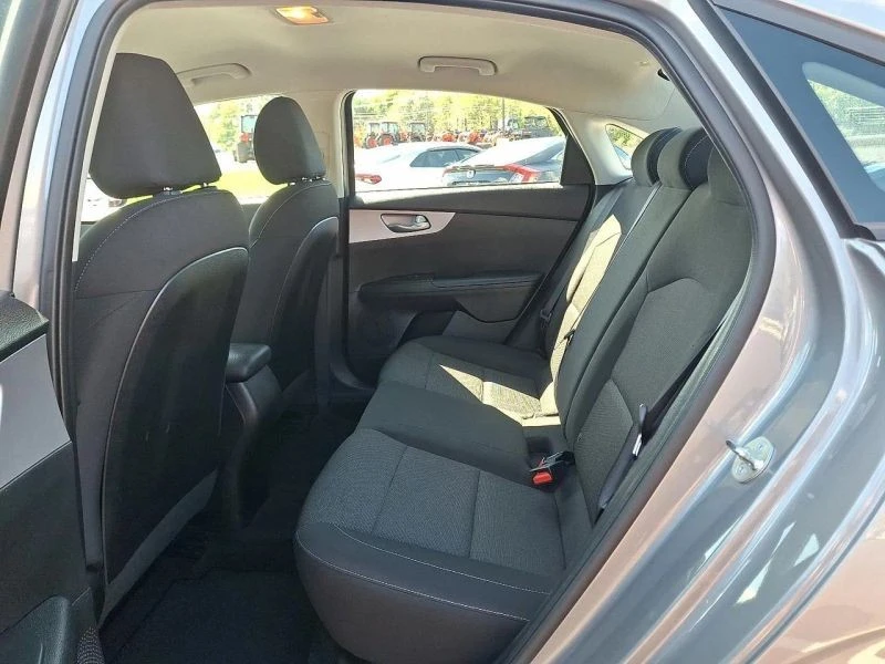 2023 Kia Forte - Image 11 of 12